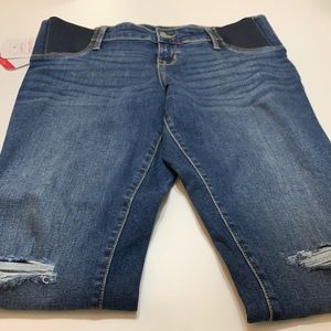 Ingrid & Isabel maternity jeans